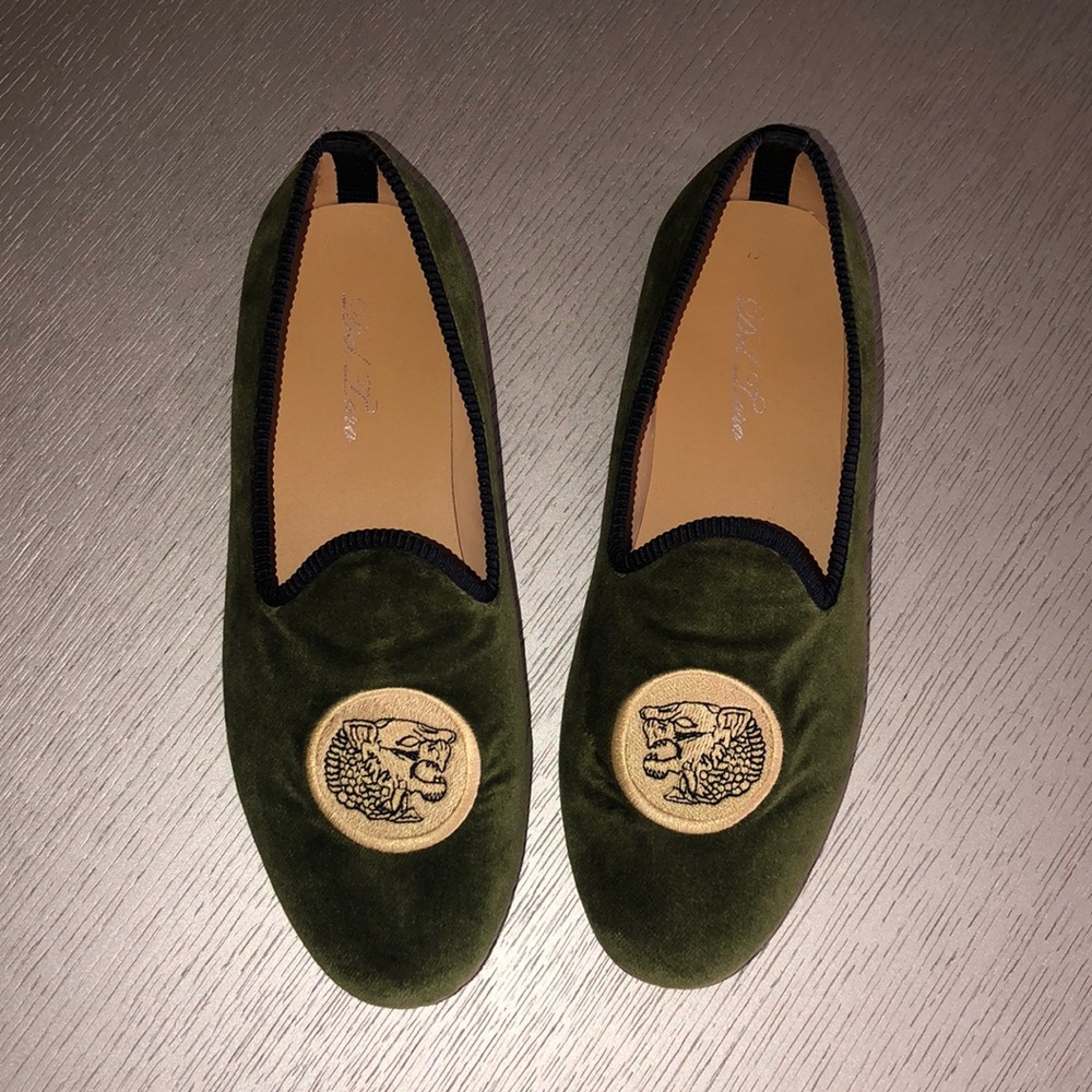 Del Toro  green velvet Size 7.5